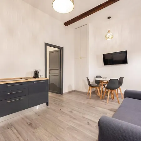 Castelli'S Apartments Campo 10 Genoa Exterior photo